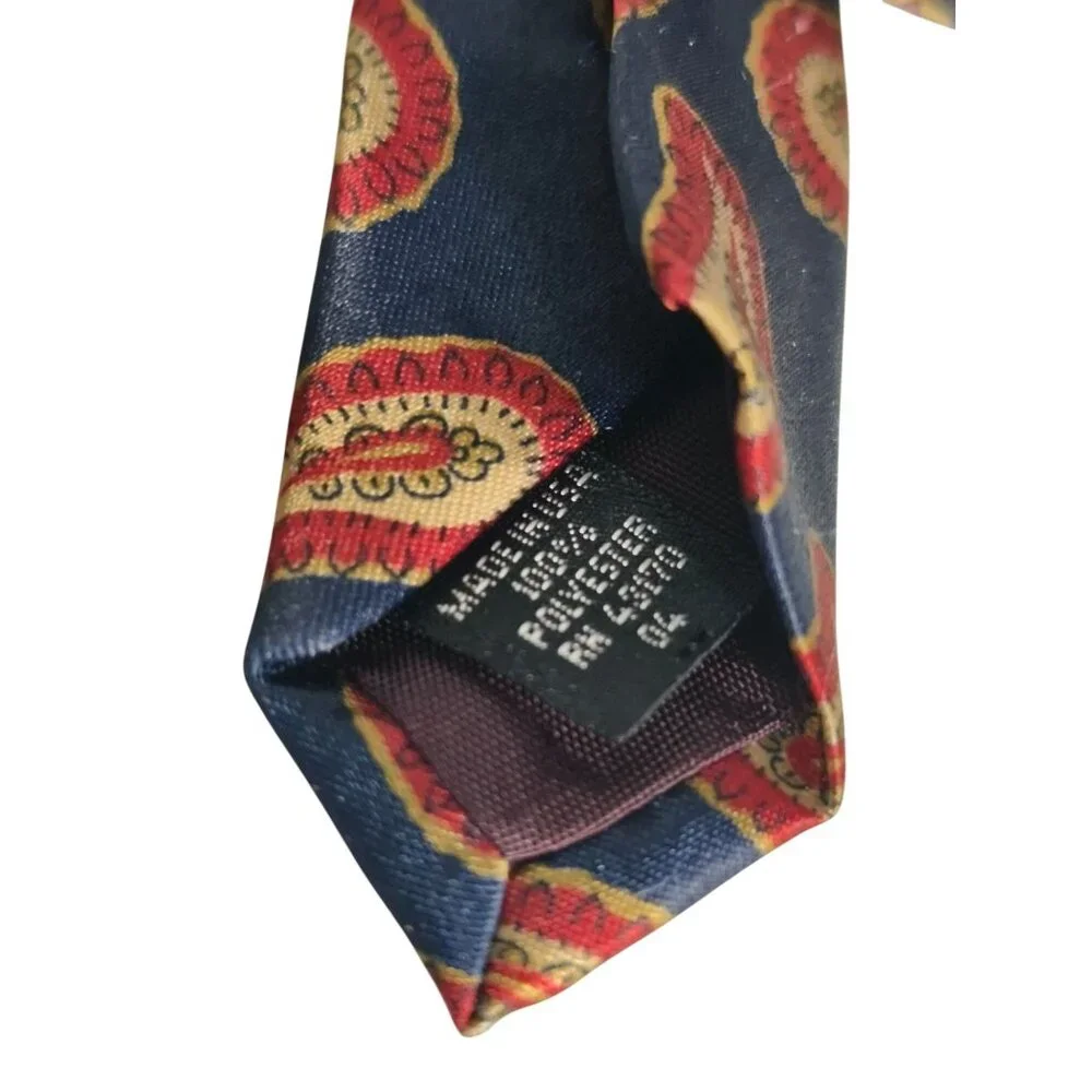 Vintage Manhattan Mens Silk Tie Navy Red Paisley Classic Pattern Lux 3.5